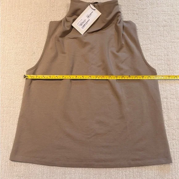 Marcella New York Finch Top, size M - Picture 5 of 6
